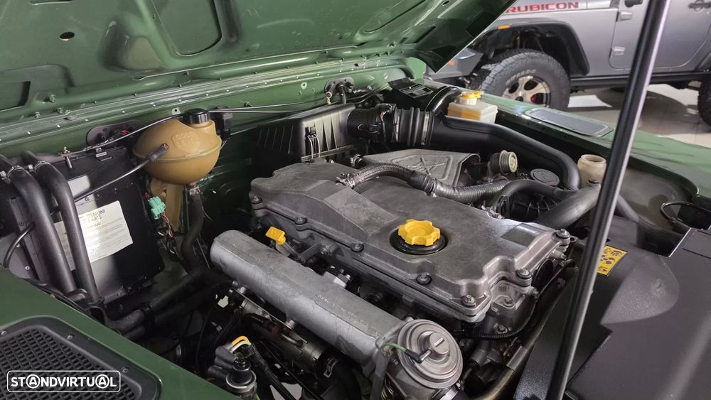 Land Rover Defender 130 2.5 TD5 Crew Cab - 17