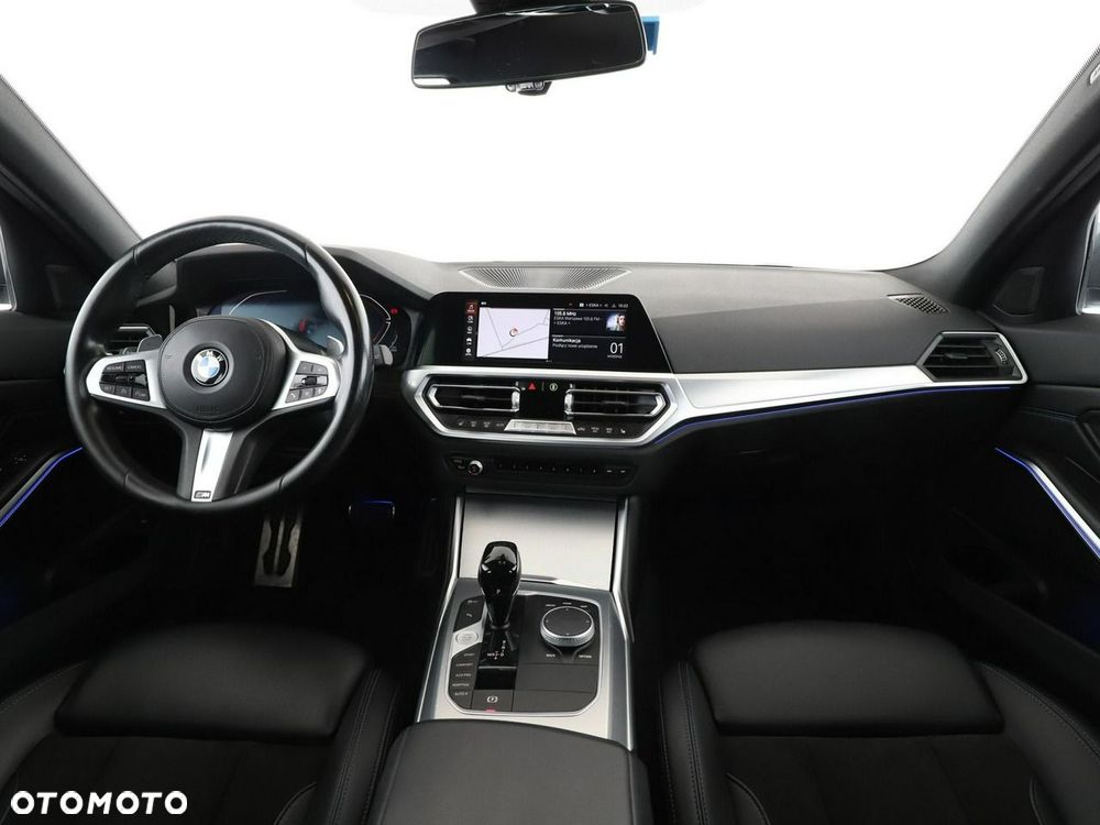 BMW Seria 3 320d xDrive mHEV M Sport - 16