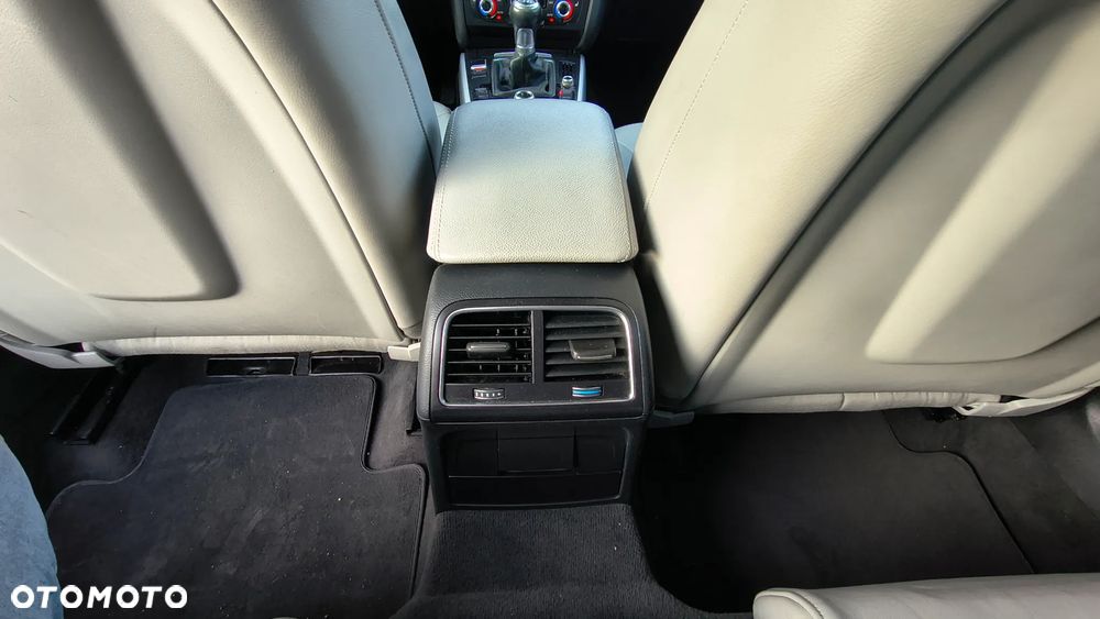 Audi A4 Avant 2.0 TDI DPF clean diesel Ambiente - 13