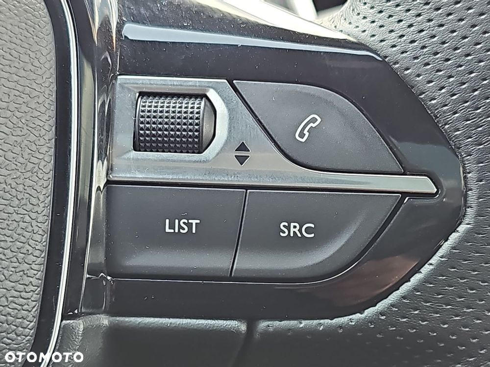 Peugeot 5008 1.6 PureTech GT Line S&S EAT8 - 21