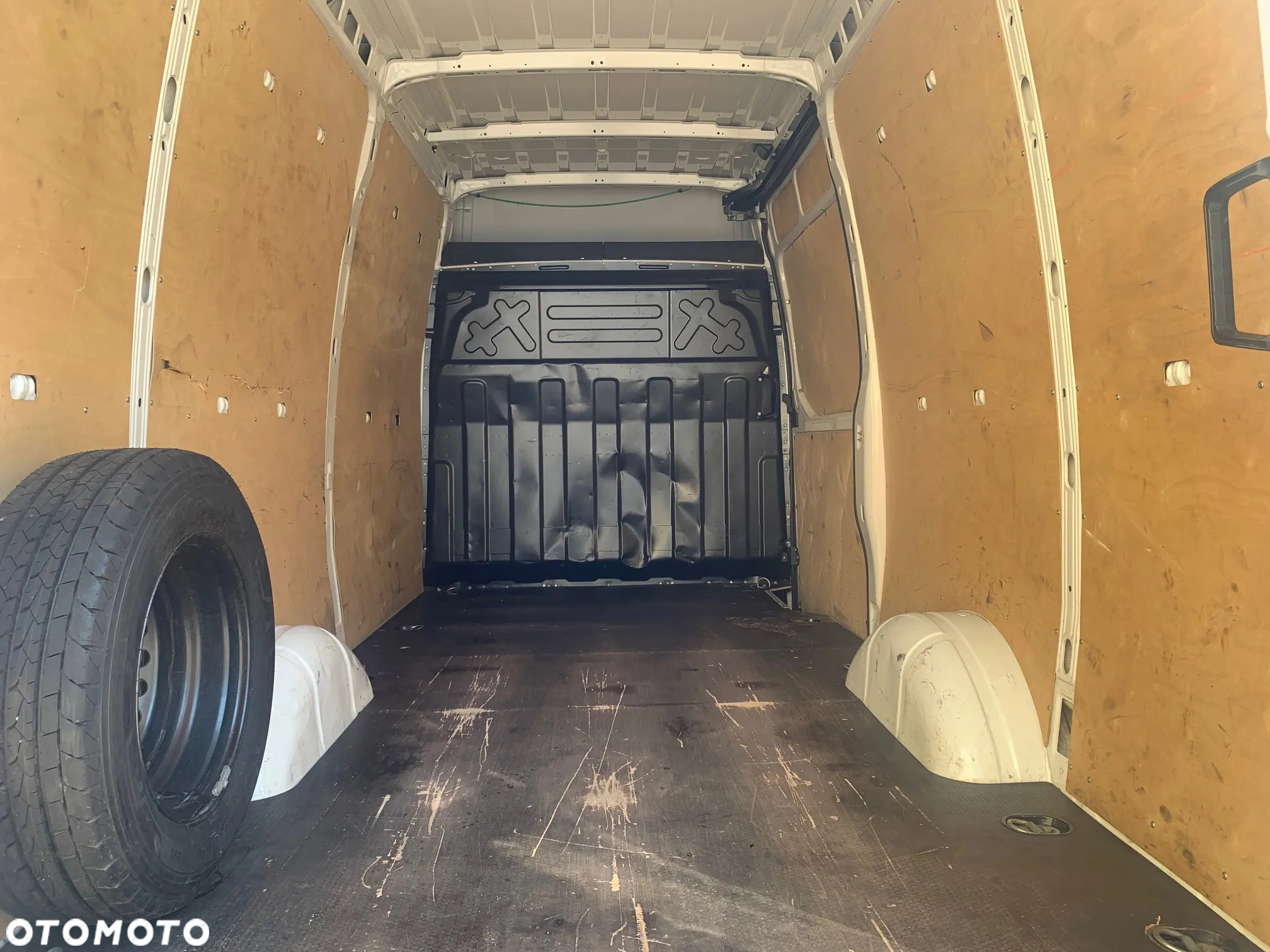 Iveco DAILY - 15