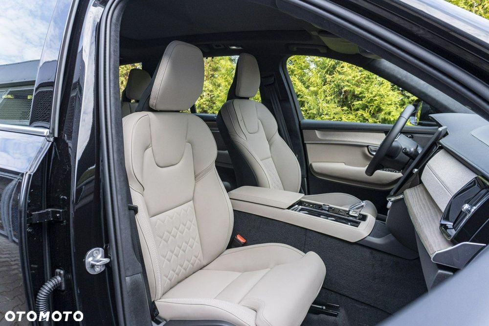 Volvo XC 90 - 29
