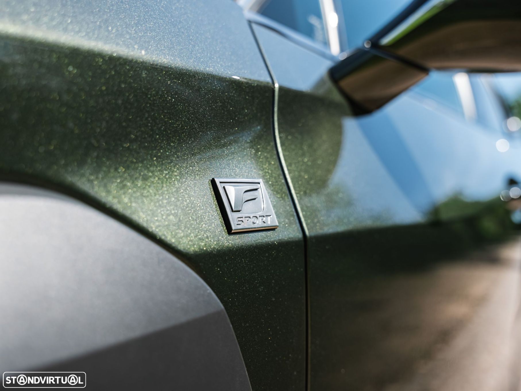 Lexus UX 250h - 32