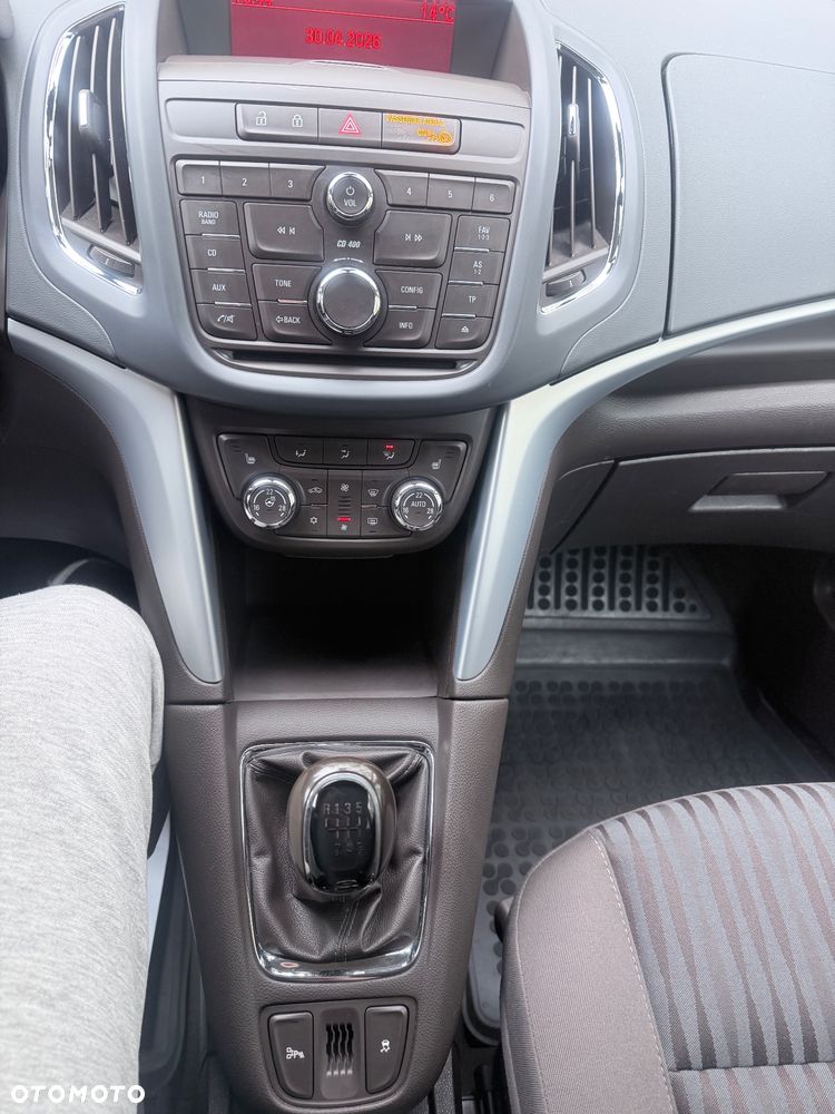 Opel Zafira - 9