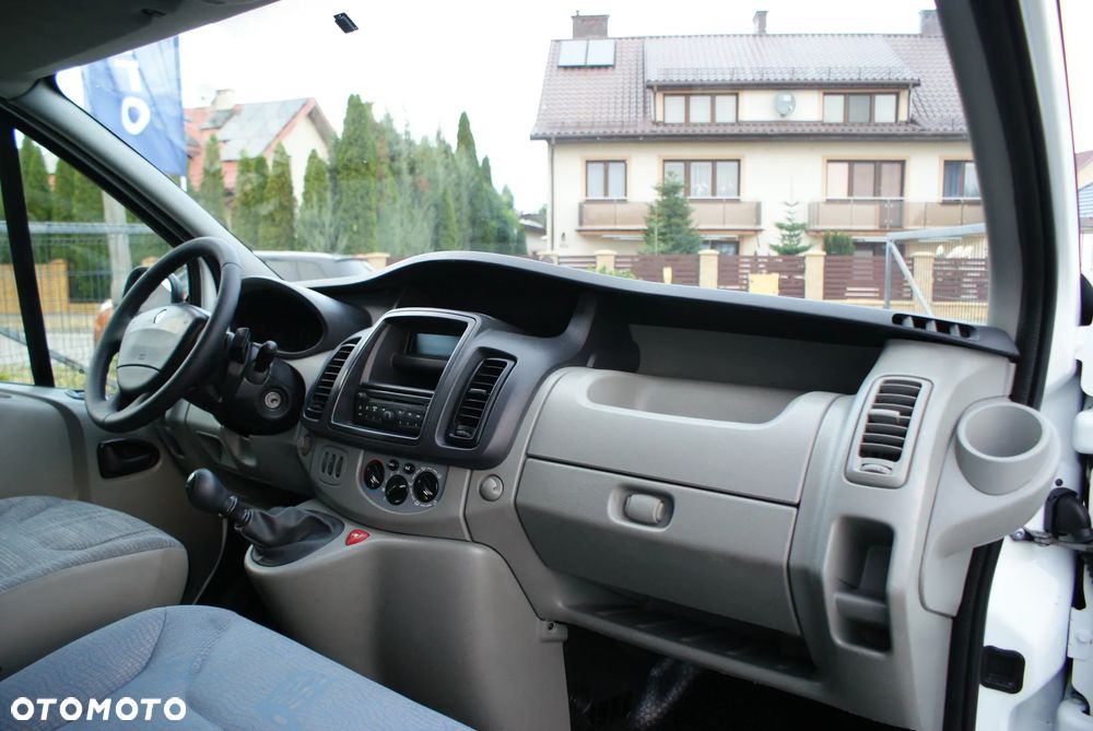 Renault Trafic - 14