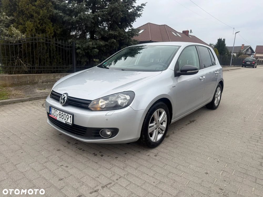 Volkswagen Golf 1.2 TSI MATCH - 1