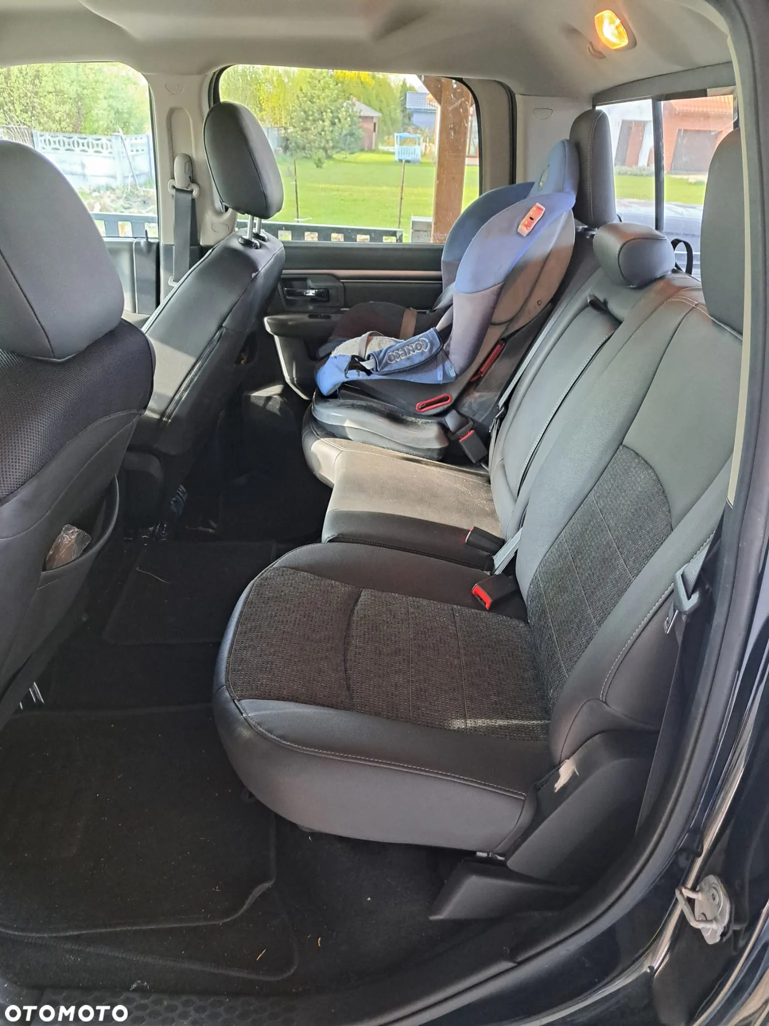 Dodge RAM 1500 5.7 4x4 - 25