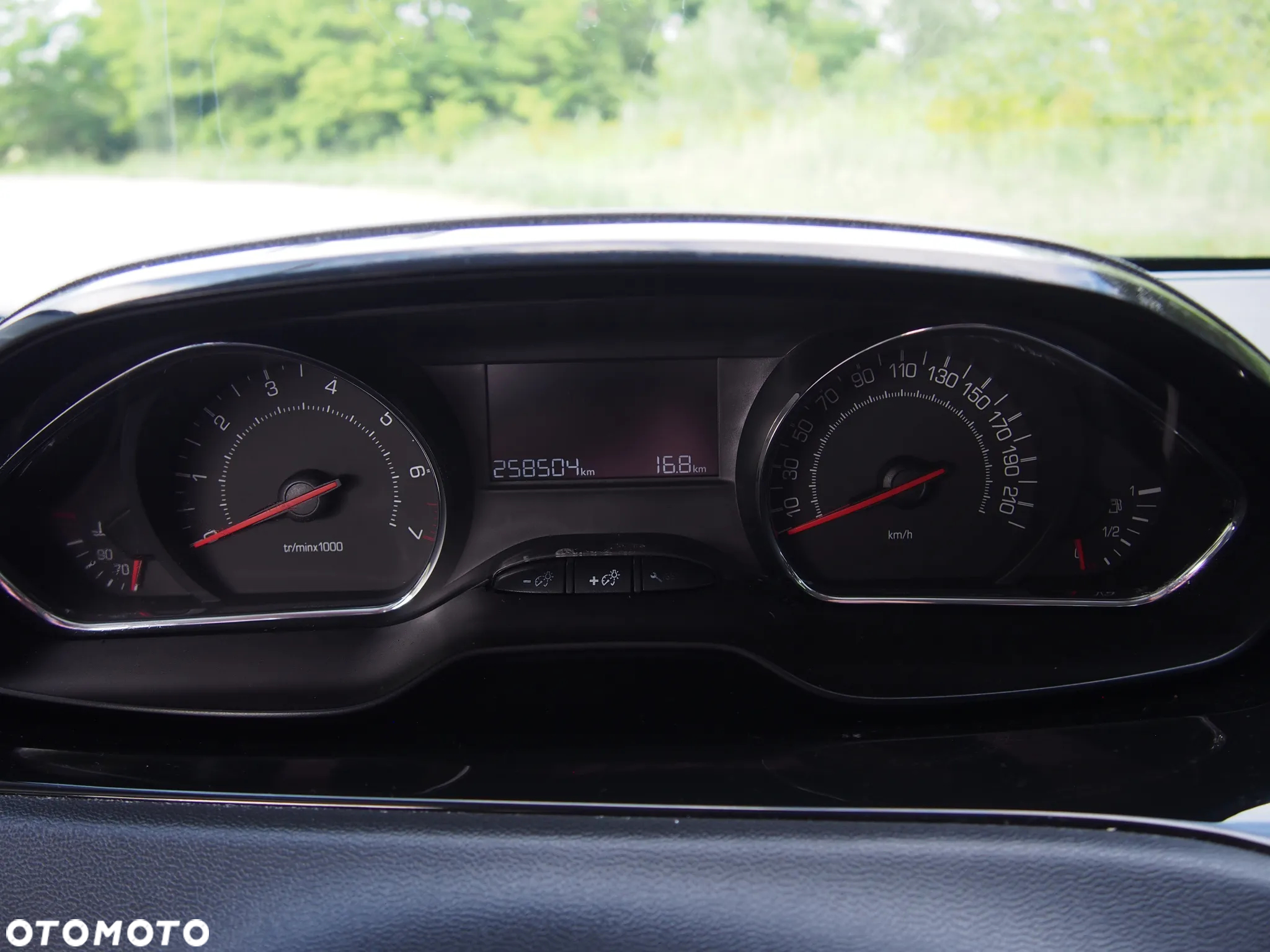 Peugeot 208 1.2 VTi Active Pack - 26