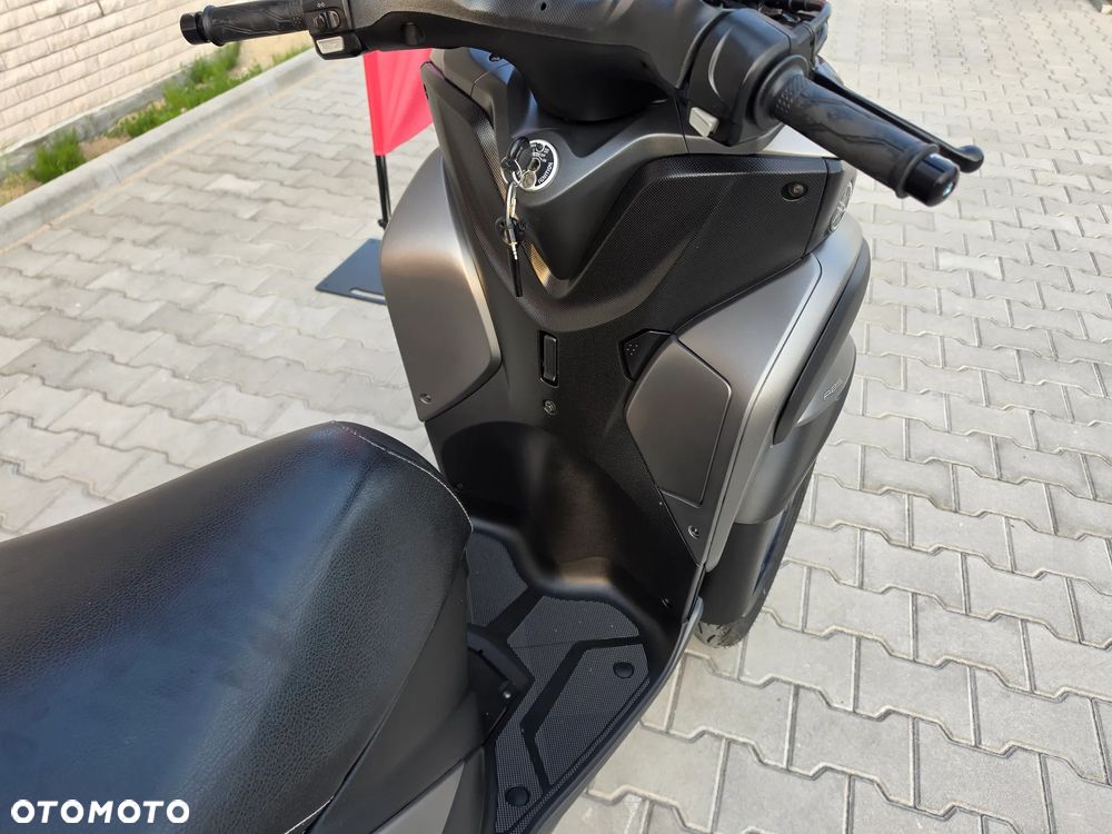 Yamaha Tricity - 15