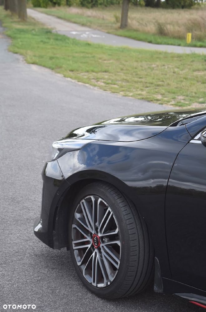 Kia ProCeed 1.6 T-GDI GT DCT - 13