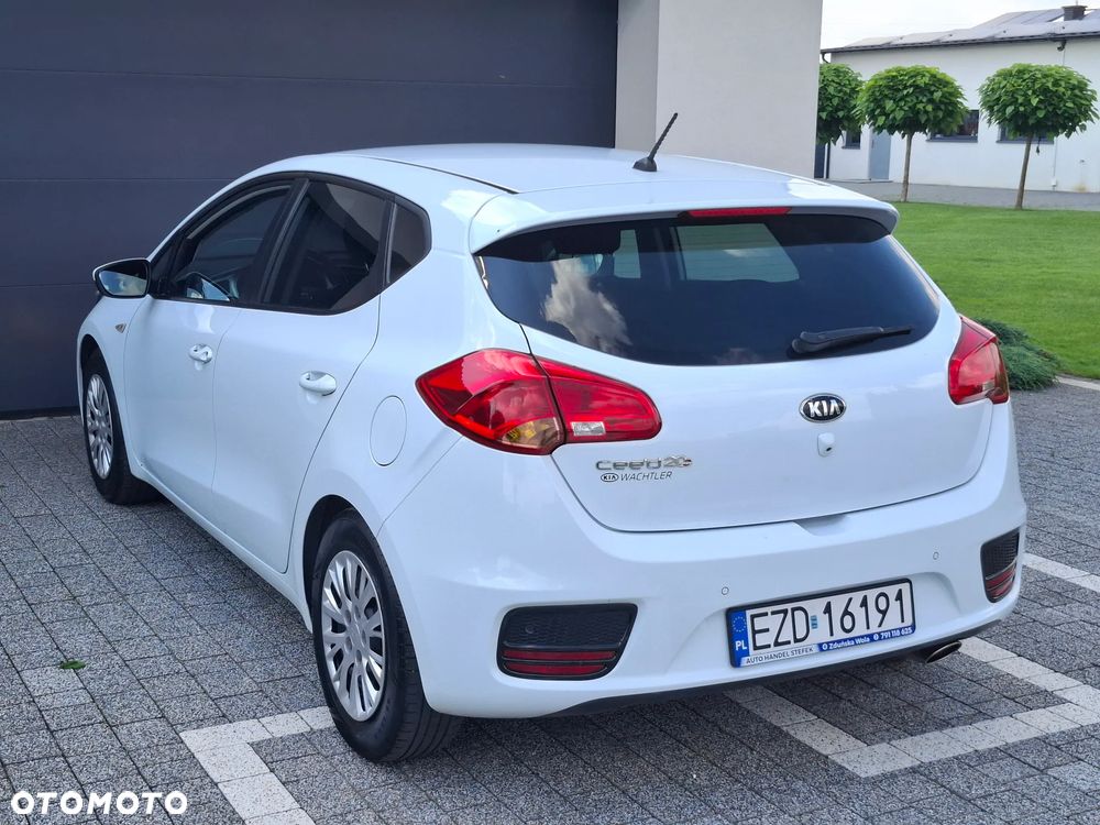 Kia Ceed 1.4 CVVT Attract plus - 11