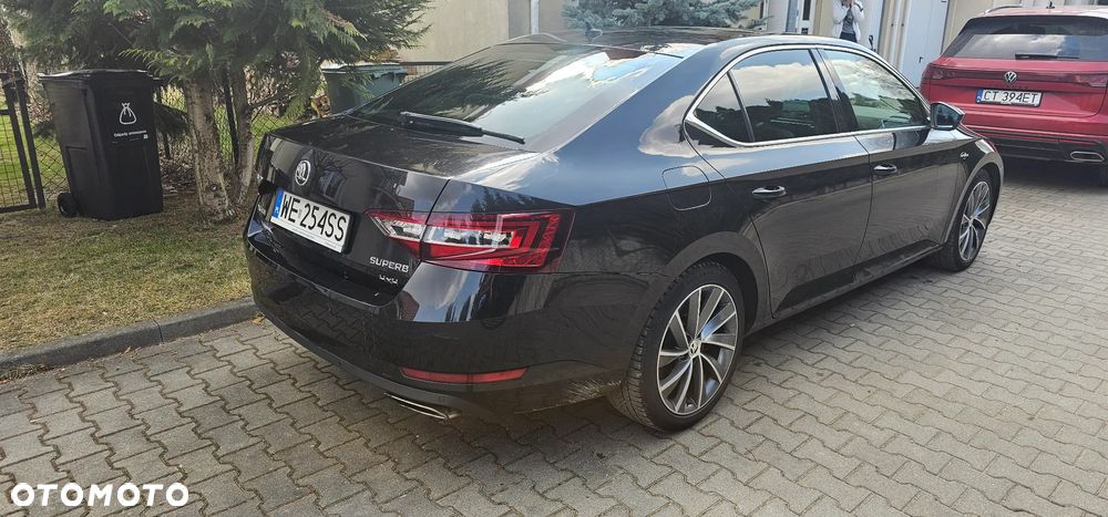Skoda Superb 2.0 TSI 4x4 L&K DSG - 3