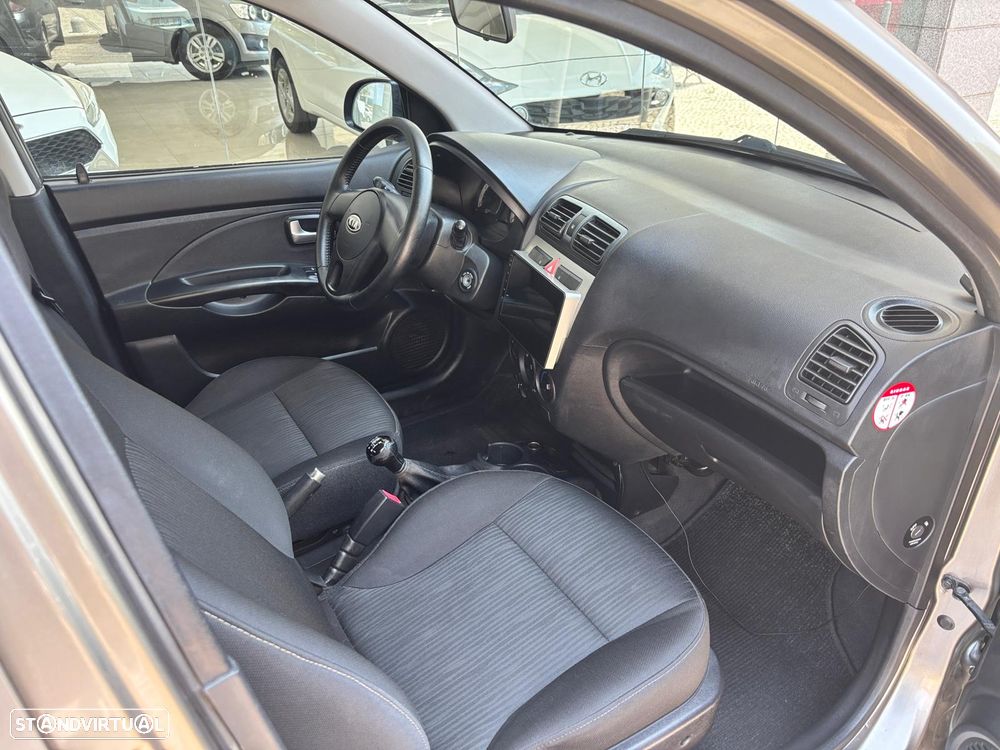 Kia Picanto 1.0L EX - 6