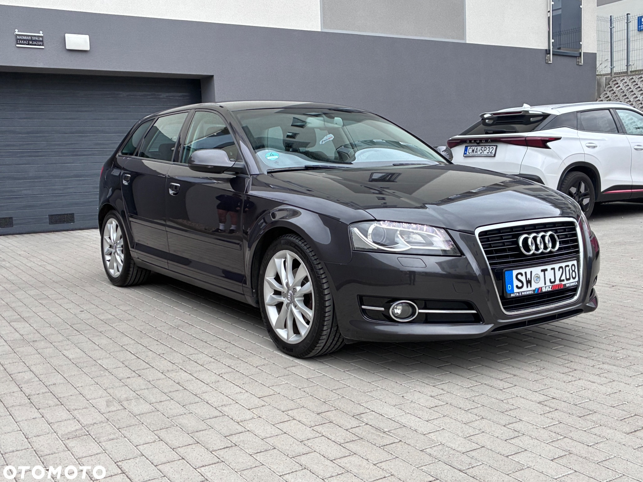 Audi A3 1.6 TDI Attraction - 4