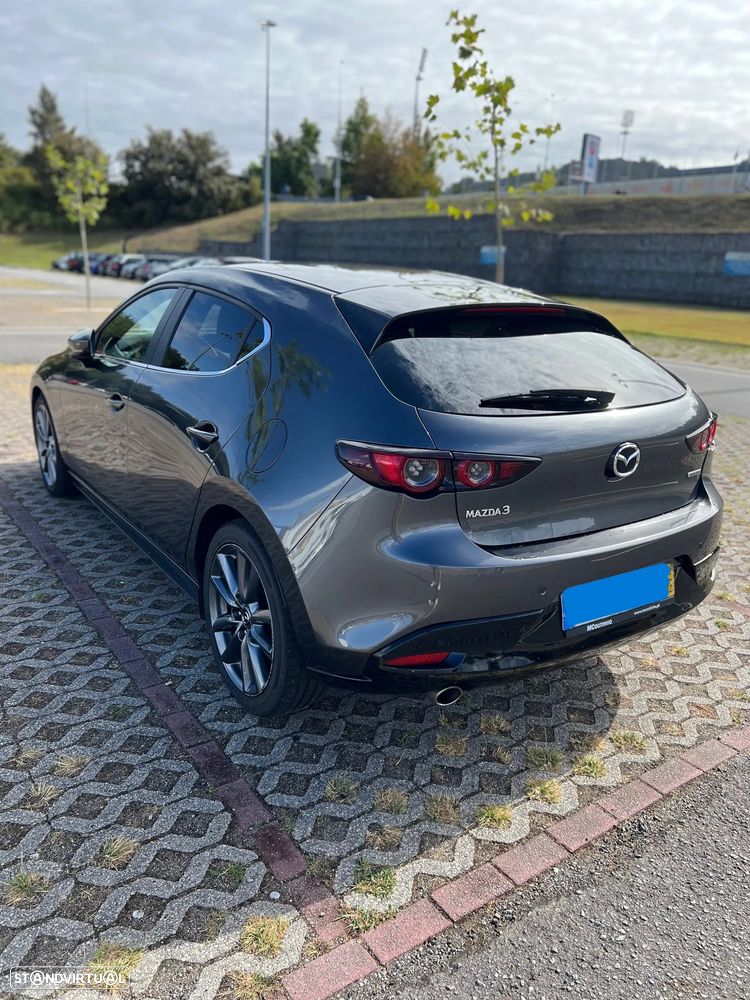 Mazda 3 - 4