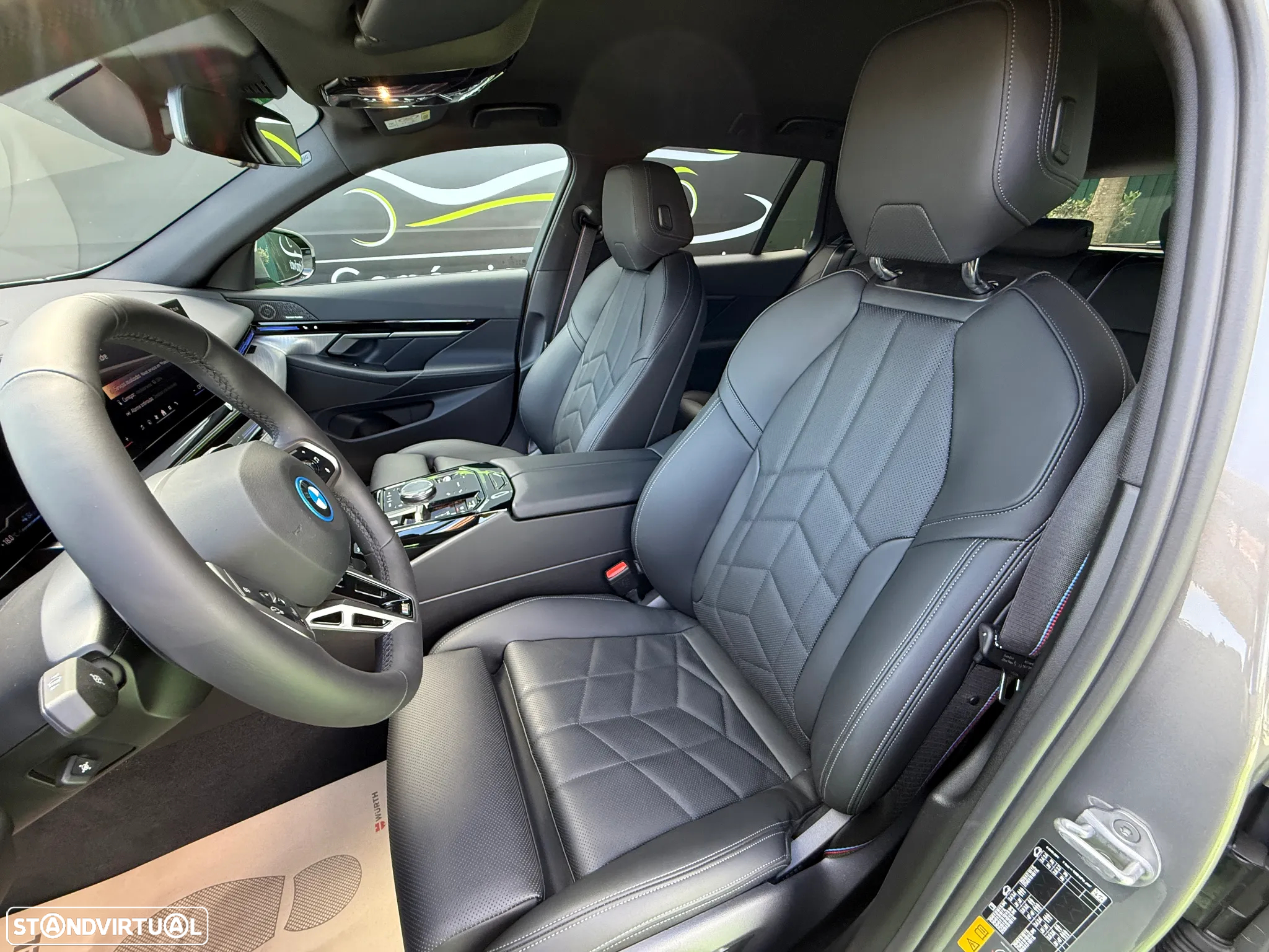 BMW 530 e Pack Desportivo M Pro - 28