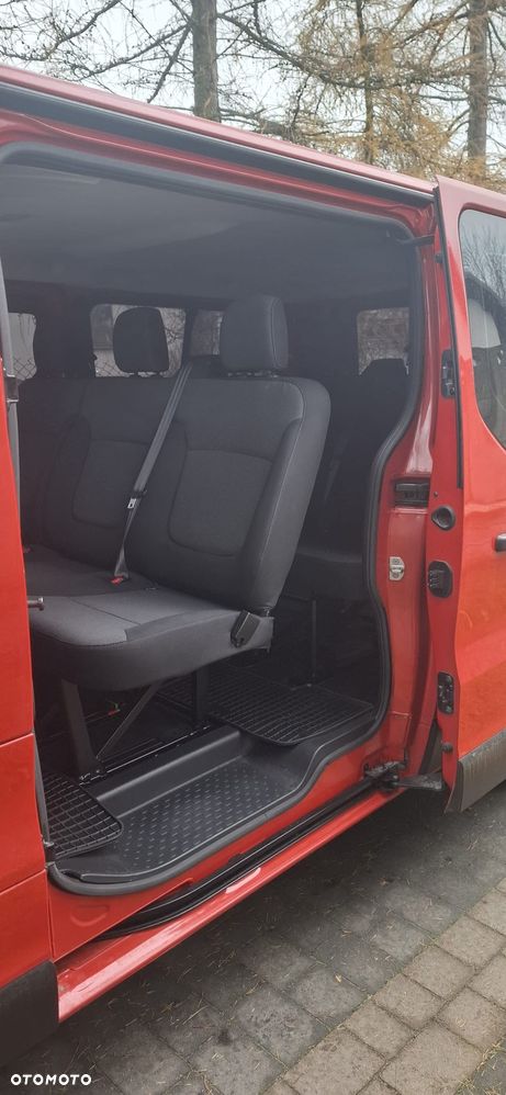 Renault Trafic Grand 2.0 dCi EDC - 9