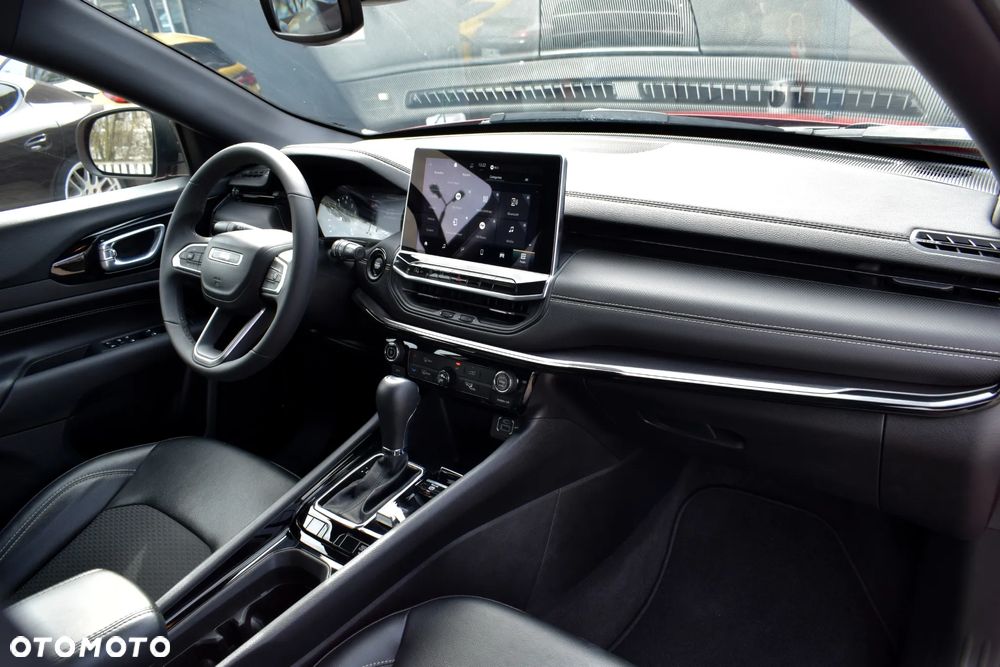 Jeep Compass - 10