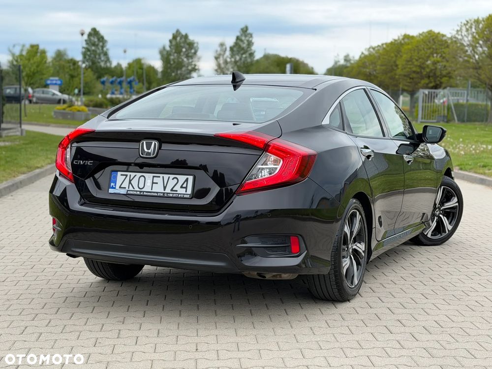 Honda Civic 1.5 i-VTEC Turbo Executive - 9