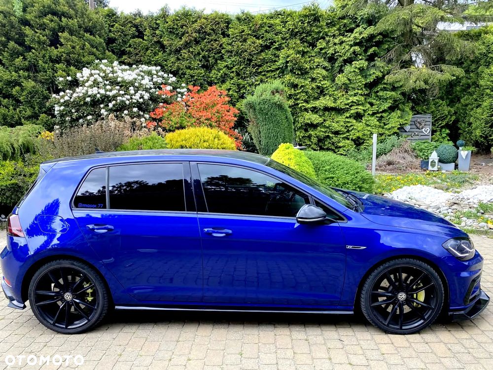 Volkswagen Golf - 33