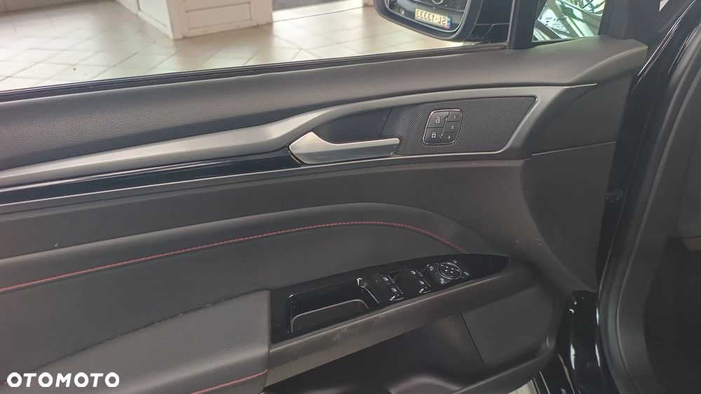 Ford Mondeo 1.5 EcoBoost ST-Line X - 22