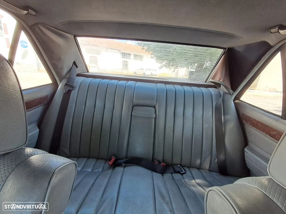 Mercedes-Benz W201 (1982-1993) 190 D 2.5 - 8