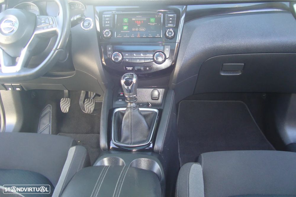 Nissan Qashqai 1.5 dCi N-Connecta J18+Led - 41