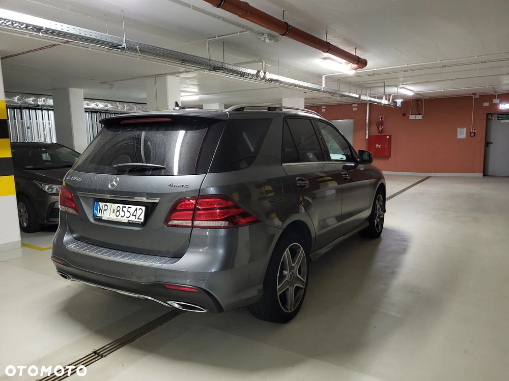 Mercedes-Benz GLE 250 d 4-Matic - 2