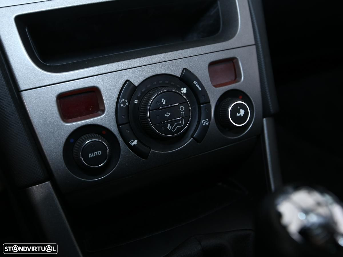Peugeot 308 - 5