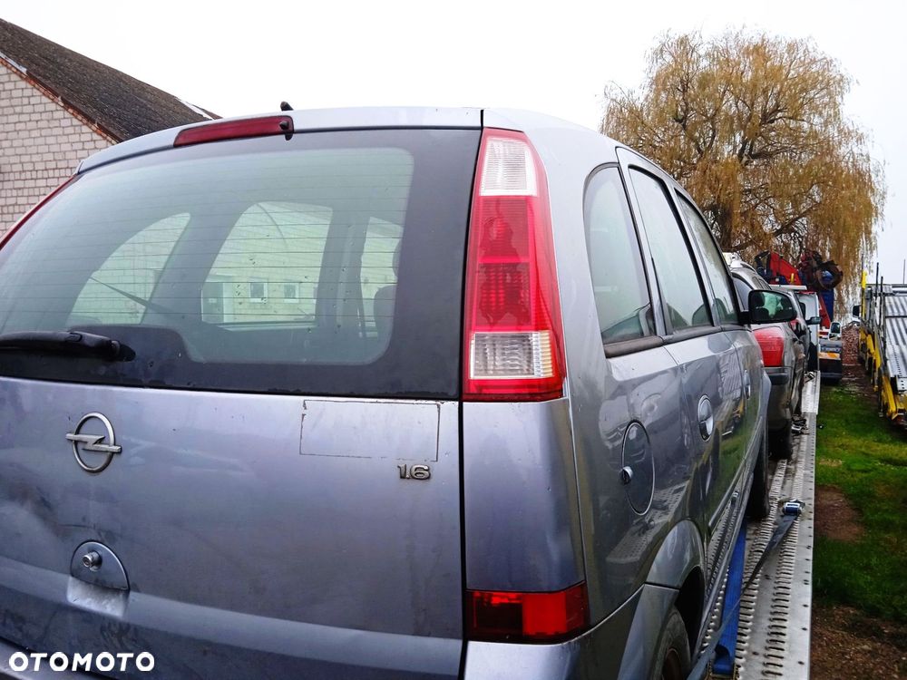 Lampy tylne prawa lewa Opel Meriva A - 1