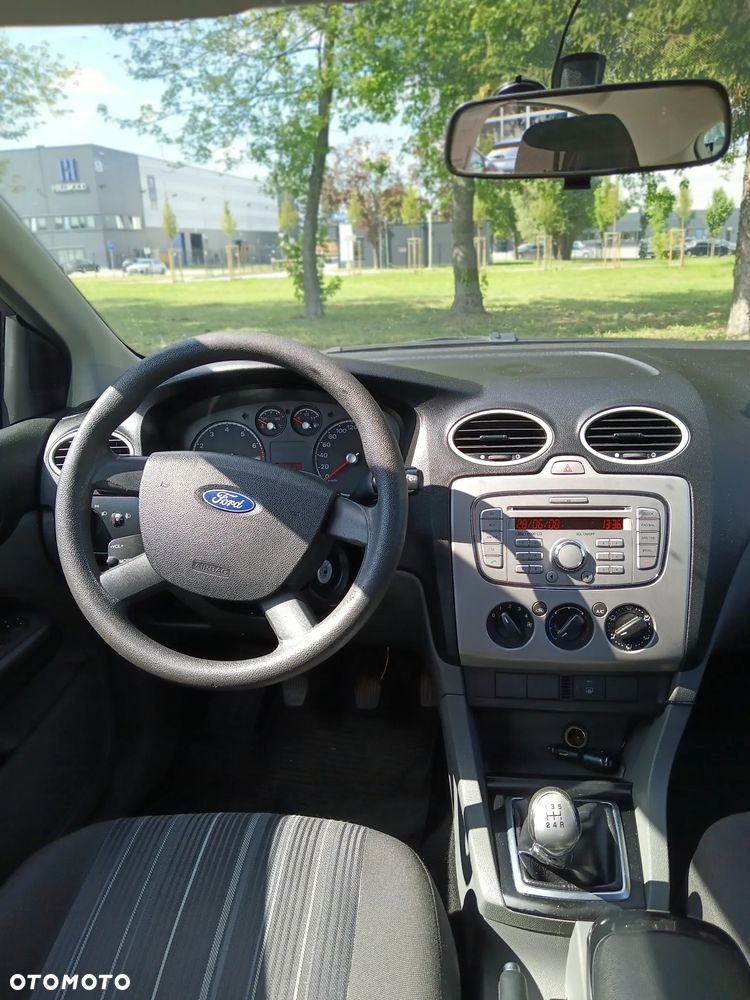 Ford Focus 1.6 Trend - 4