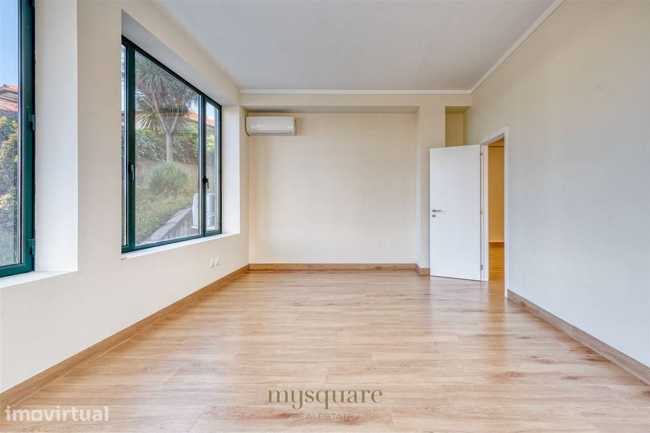 Loja Comercial para Arrendamento em São Roque (junto a São João da Mad - Grande imagem: 5/15