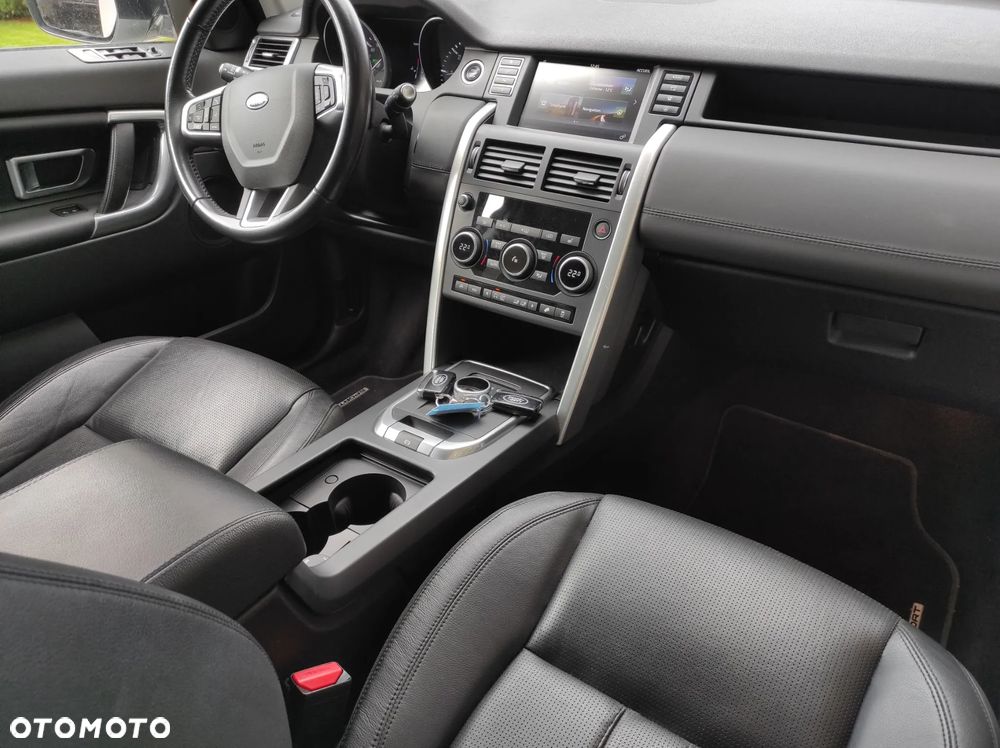 Land Rover Discovery Sport - 31