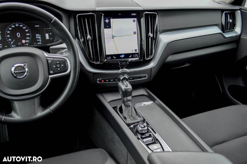 Volvo XC 60 D4 AWD Momentum - 37