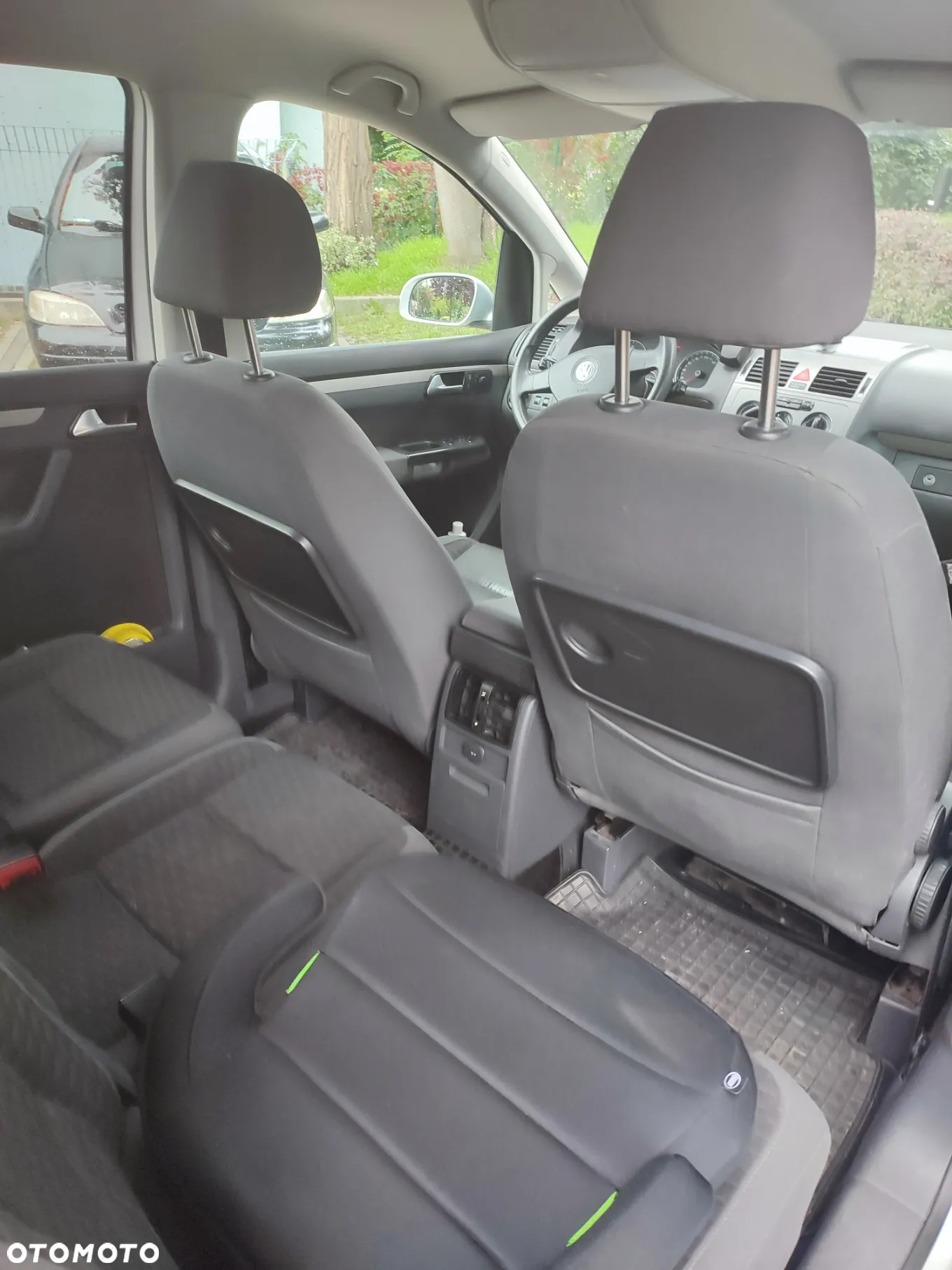 Volkswagen Touran - 8