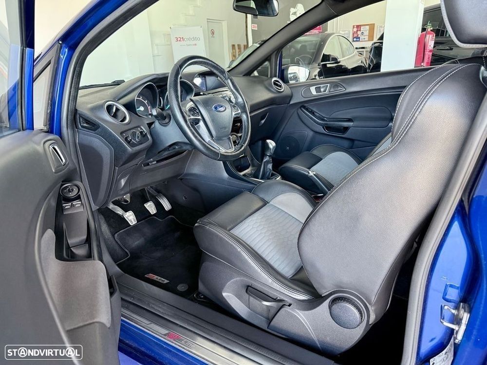 Ford Fiesta 1.0 T EcoBoost STLine - 12