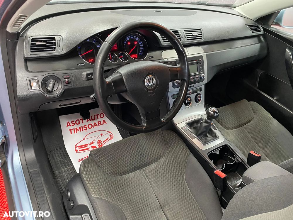 Volkswagen Passat - 9