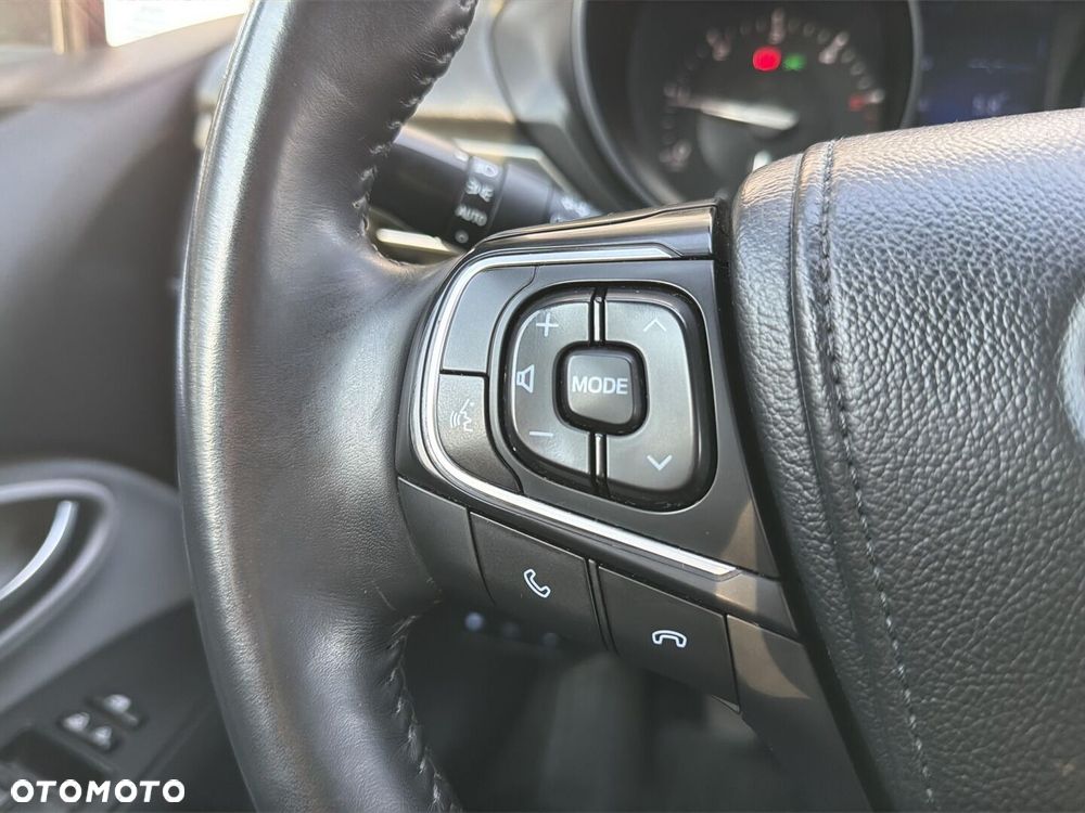 Toyota Avensis 2.0 D-4D Premium - 12