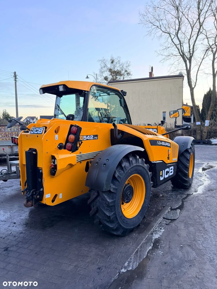JCB 542-70 Agri Super - 12
