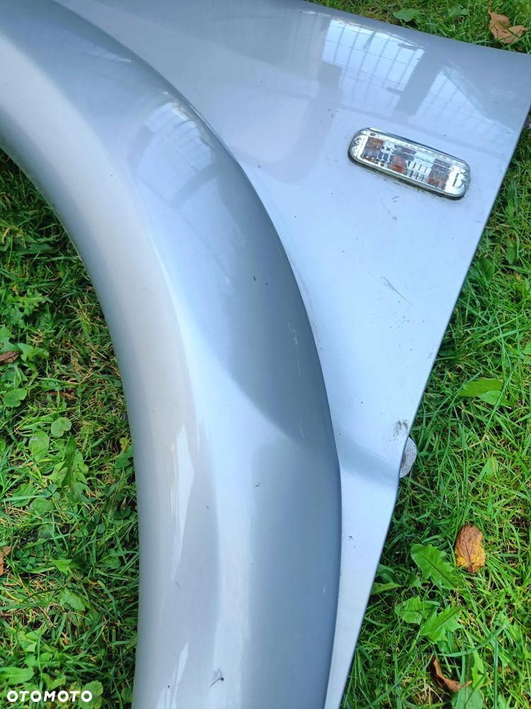 MERCEDES W163 ML BŁOTNIK AMG PRZEDNI PRZÓD LEWY 744 LISTWA POSZERZENIE - 3