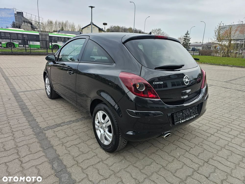 Opel Corsa 1.4 16V Sport - 6