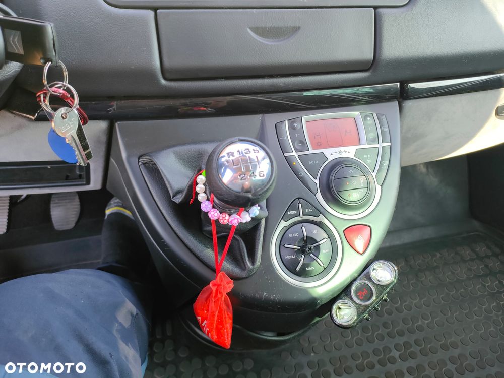 Citroën C8 2.0 HDi Exclusive - 11