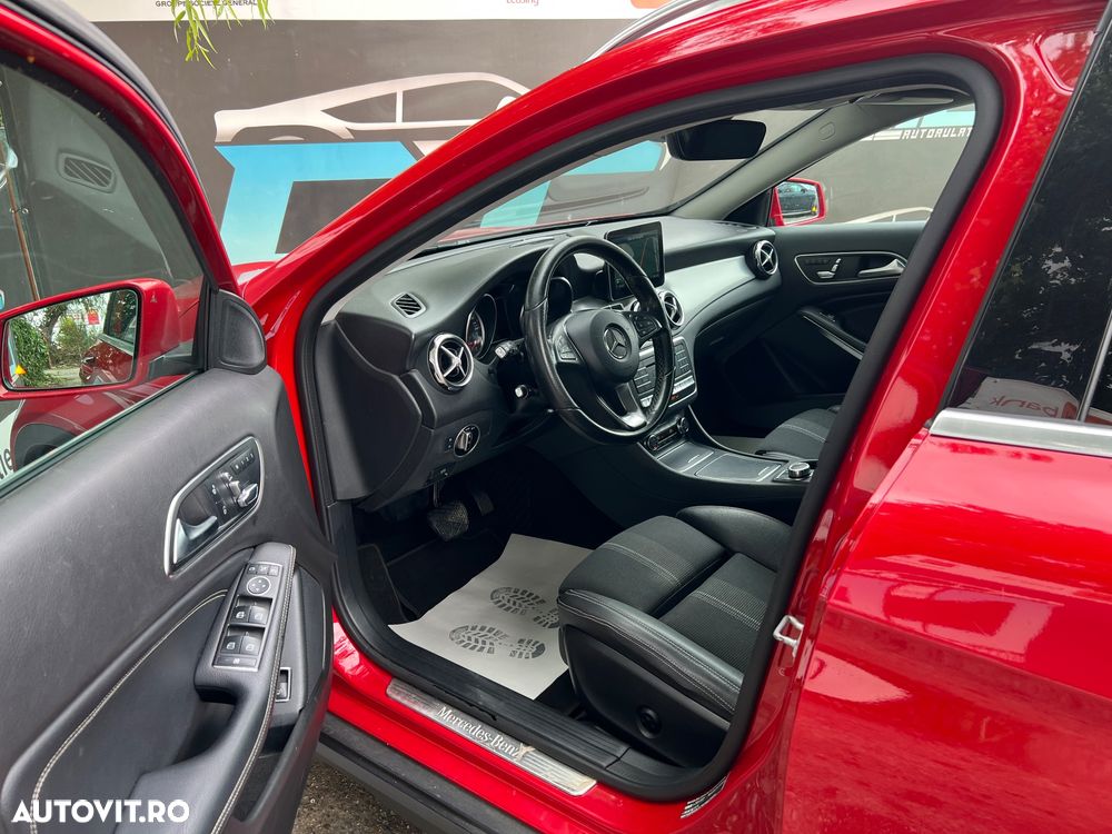 Mercedes-Benz GLA 220 d 4Matic 7G-DCT Style - 10