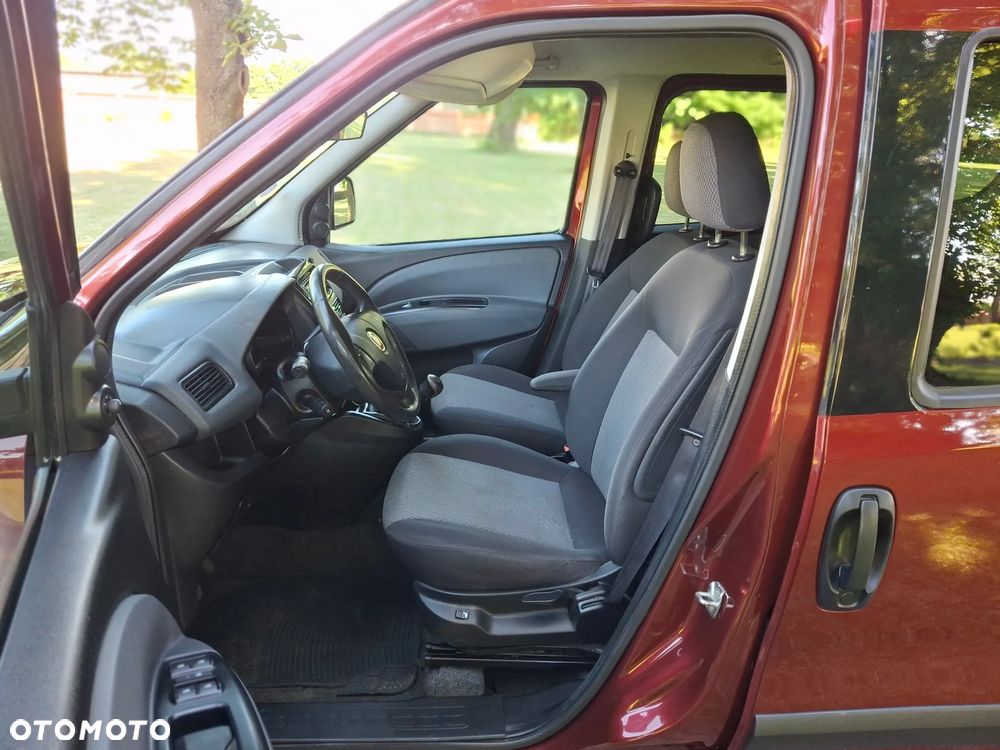 Fiat Doblo 1.4 T-Jet 16V Emotion - 15