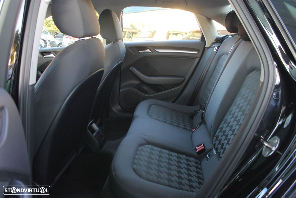 Audi A3 Limousine 1.6 TDI Sport - 24