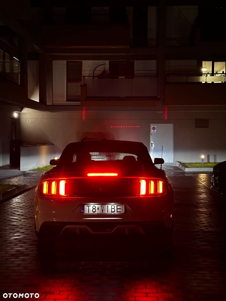 Ford Mustang - 2
