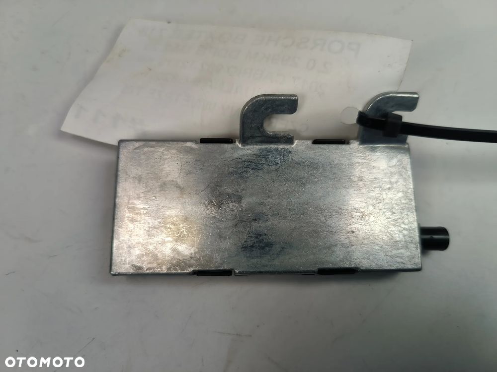 Wzmacniacz anteny 9P1035225B  Porsche Boxtser 718  2017r. - 3