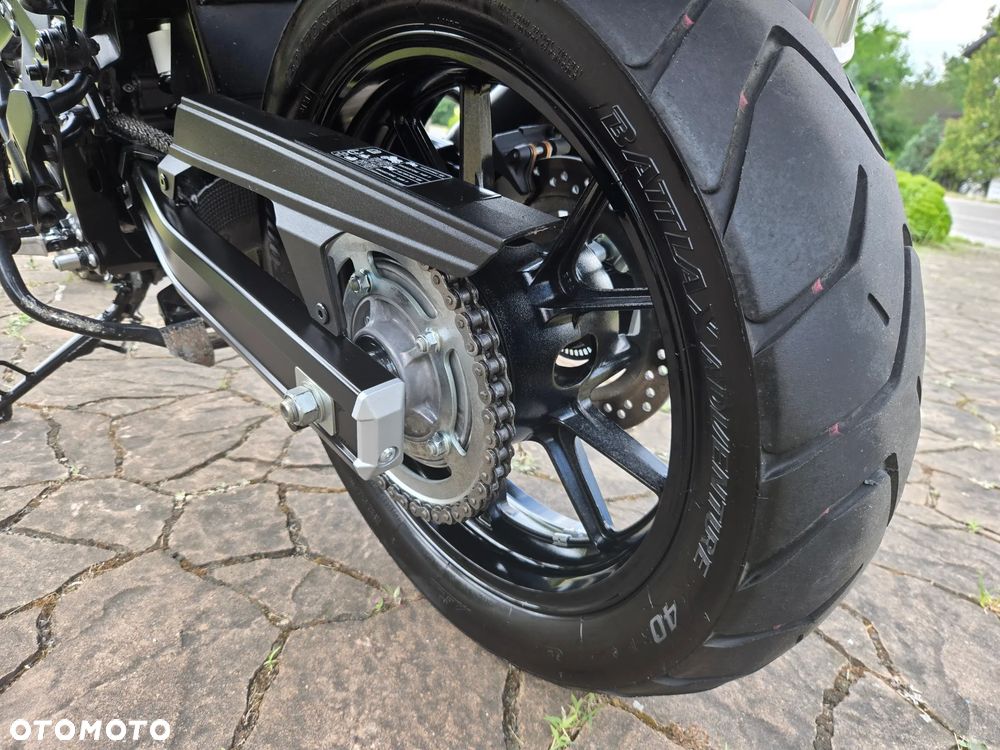 Suzuki V-STROM - 9