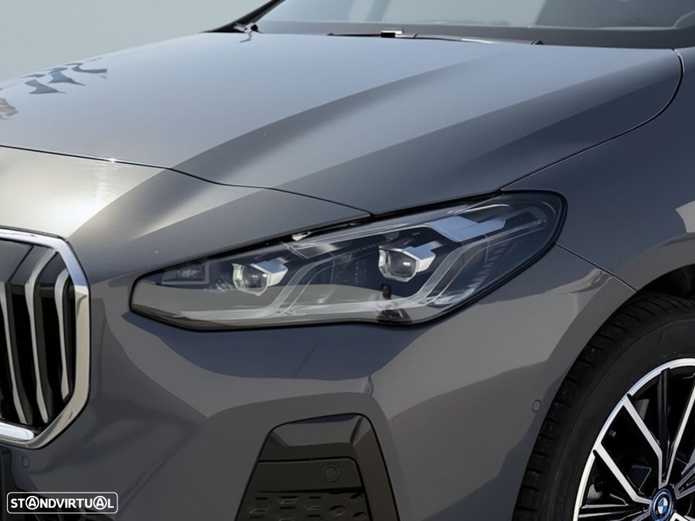 BMW 230xe Active Tourer Pack M — photo 3