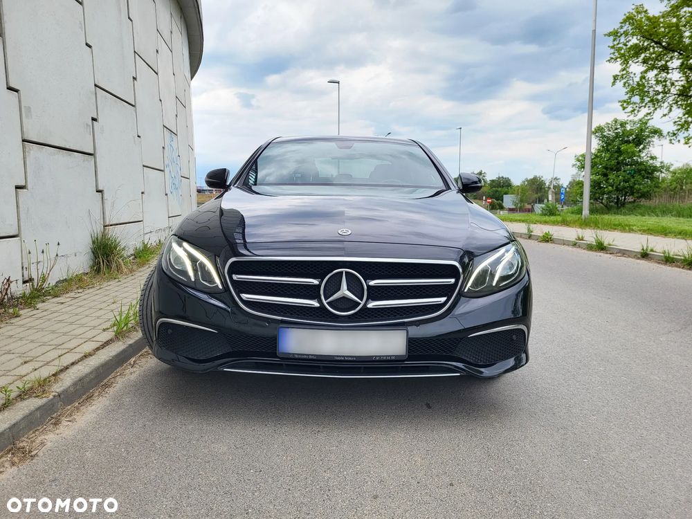 Mercedes-Benz Klasa E 200 4-Matic 9G-TRONIC - 2